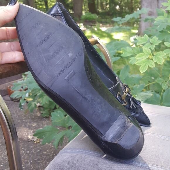 Stuart Weitzman | Small Heeled Shoes - Picture 6 of 8